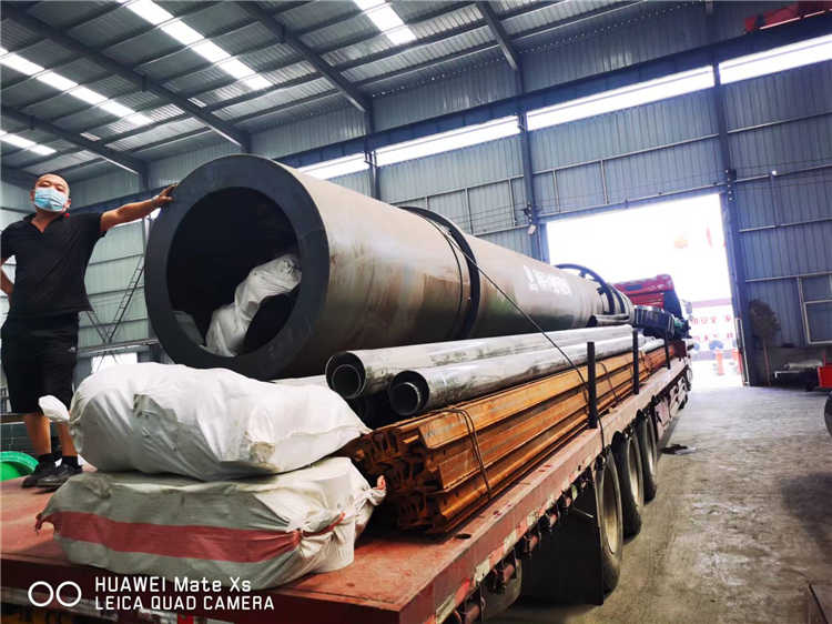 新疆客户年产一万吨颗粒有机肥生产线第四车发货现场