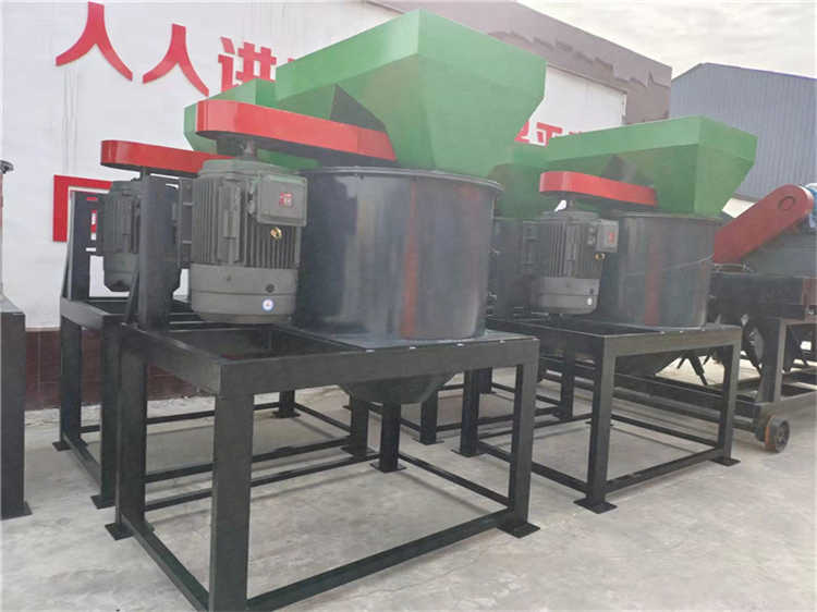 适用于50水分湿料打碎立式粉碎机粉料细