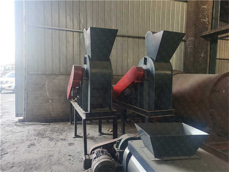 无筛底设计啤酒渣原料处理双级粉碎机