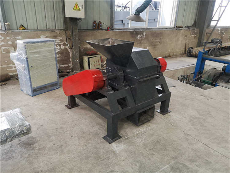 化工原料粉碎机 处理硬度较大的肥料尿素粉碎机 颗粒笼式粉碎机