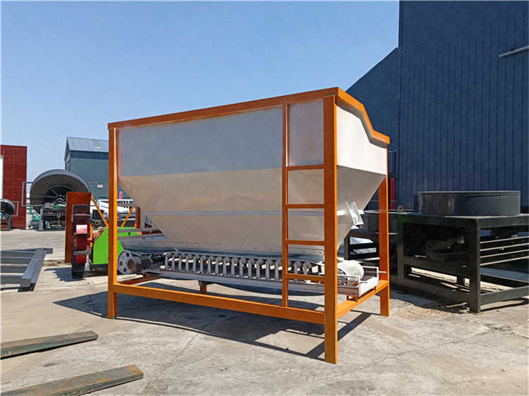 有机肥原料给料机，畜禽粪便加工生产线设备铲车料仓