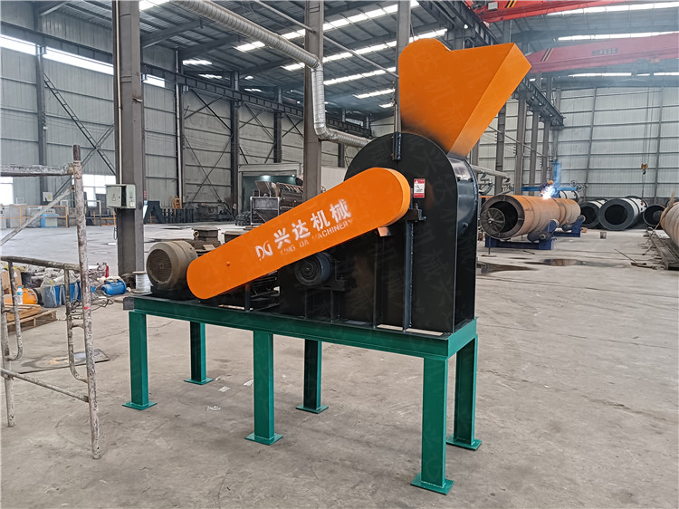 有机肥生产线设备，糠醛渣牛粪双级粉碎机，肥料加工处理设备