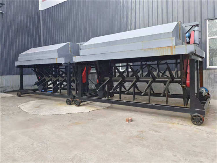 自动化液压槽式翻抛机，发酵有机肥鸡粪腐熟设备，轨道式鸡粪酒糟翻堆机