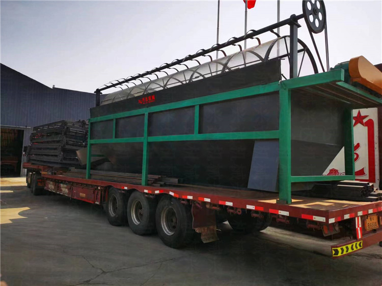 贵州紫阳县年产3万吨免烘干造粒机生产线 第三车 皮带输送机 1.8米筛分机 发货现场