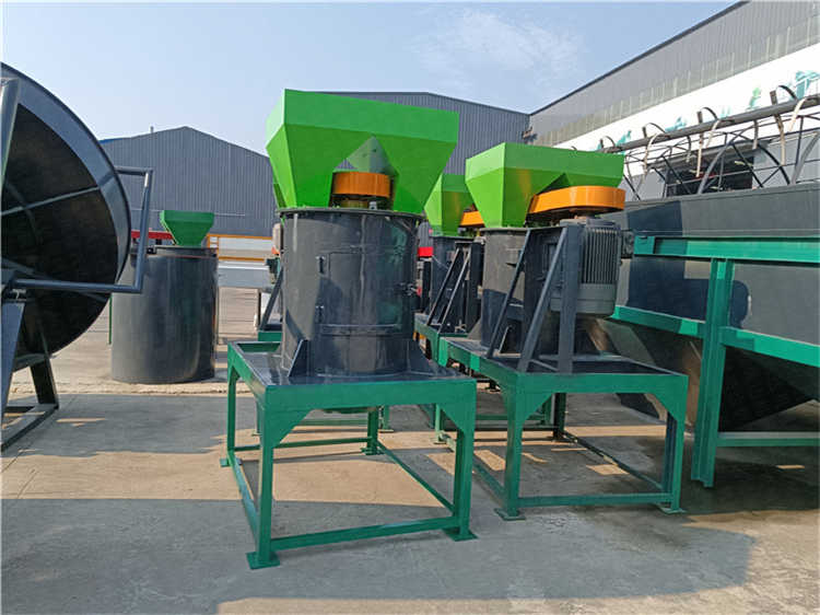 双斗立式粉碎机，生产线肥料有机肥加工破碎机，棉仁饼，糠醛渣粉碎处理