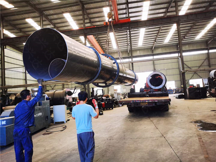 云南元阳客户有机肥颗粒生产线第三车发货现场