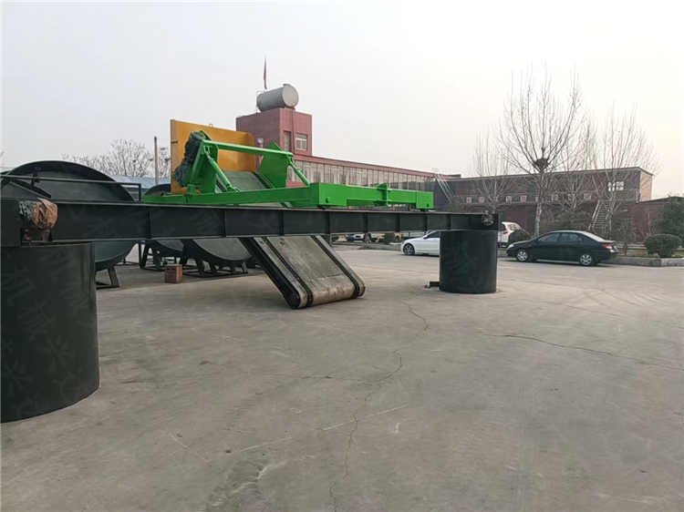  畜禽粪便翻堆机 深槽发酵好氧堆肥有机肥设备 链板翻抛机
