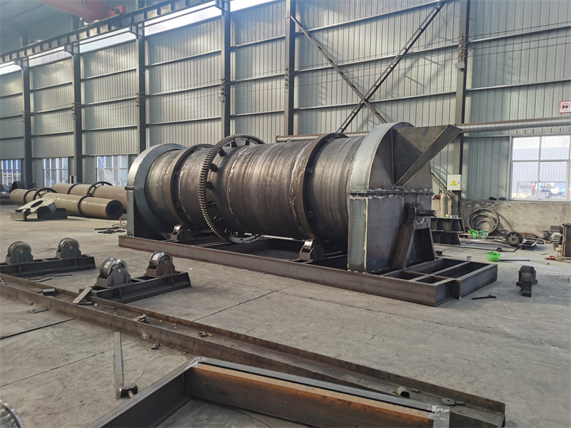 客户选购的有机肥造粒设备复混造粒机已完成制作