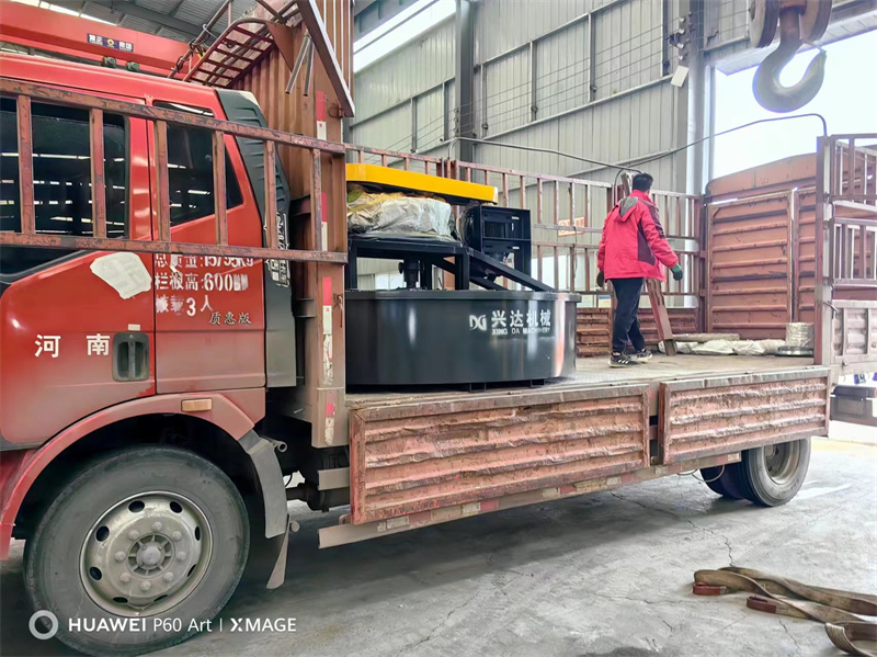 河北客户2.8米圆盘造粒机装车发货发往客户现场