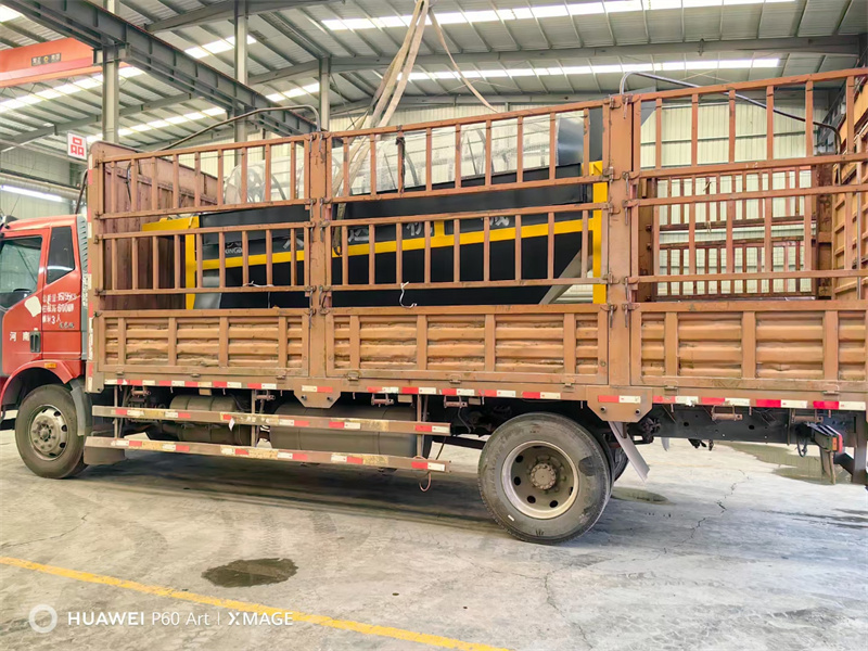 正在装车发货江苏客户有机肥设备滚筒筛分机