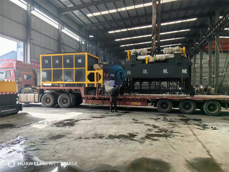 5立方猪粪发酵罐发货现场