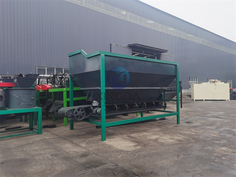 为攀枝花用户制作有机肥设备铲车料仓的设计优势