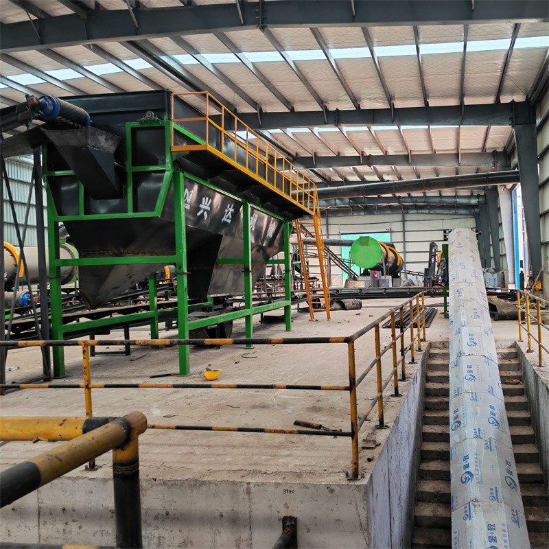 技术人员为您讲解一所粉剂有机肥料厂所需的面积