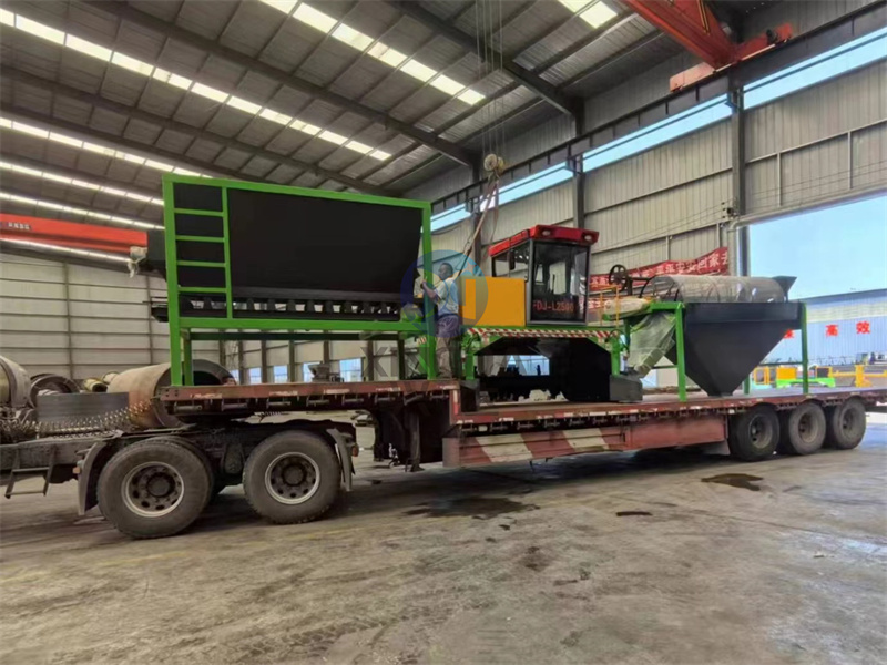 年产5千吨粉剂有机肥设备装车发往山西