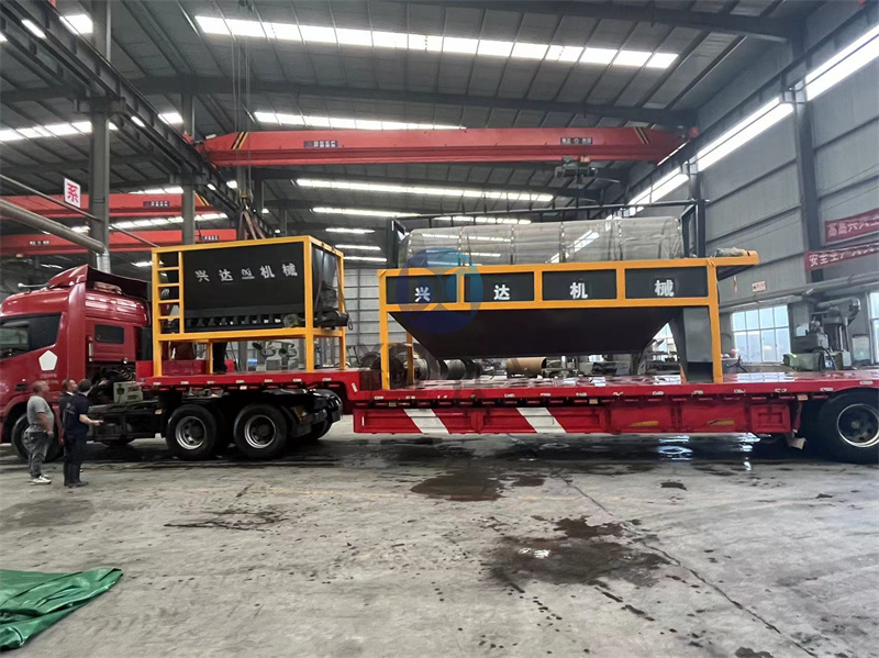 安全发出一车韶山客户产量为3万吨的粉状有机肥生产线设备