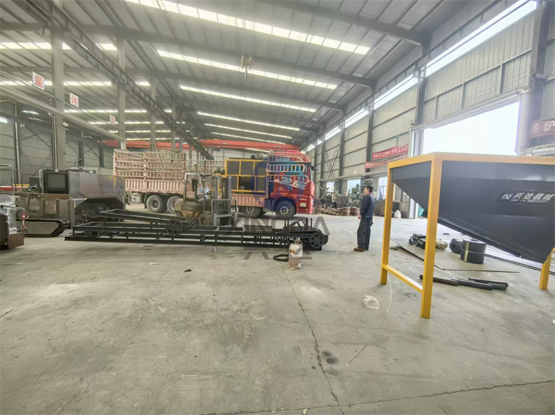 3立方有机肥发酵设备卧式发酵罐发货现场