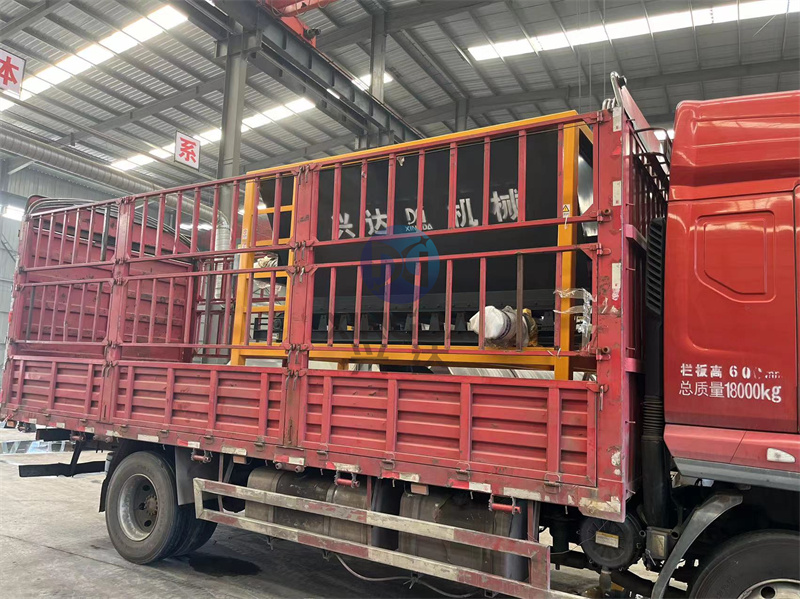 年产1万吨粉剂生产线设备发货现场