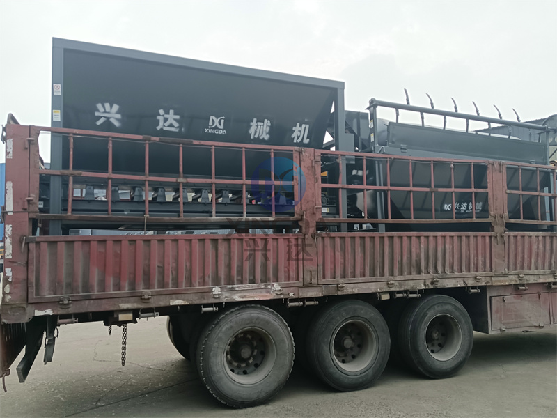 年产1万吨粉剂有机肥生产线发货现场
