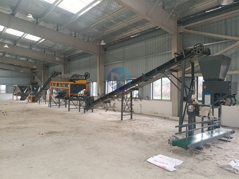 利用鸡粪有机肥设备制成的粉状有机肥料的作用