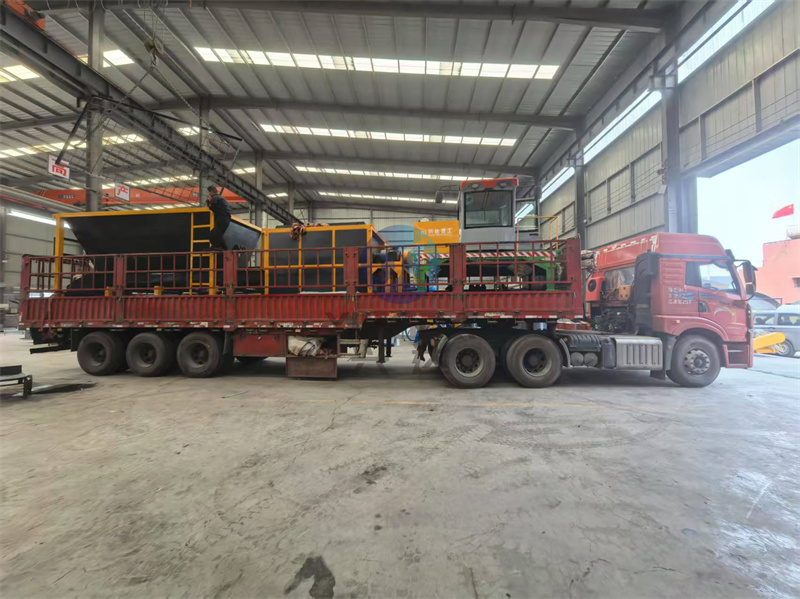 整装待发：3立方有机肥发酵罐完成装车准备出发