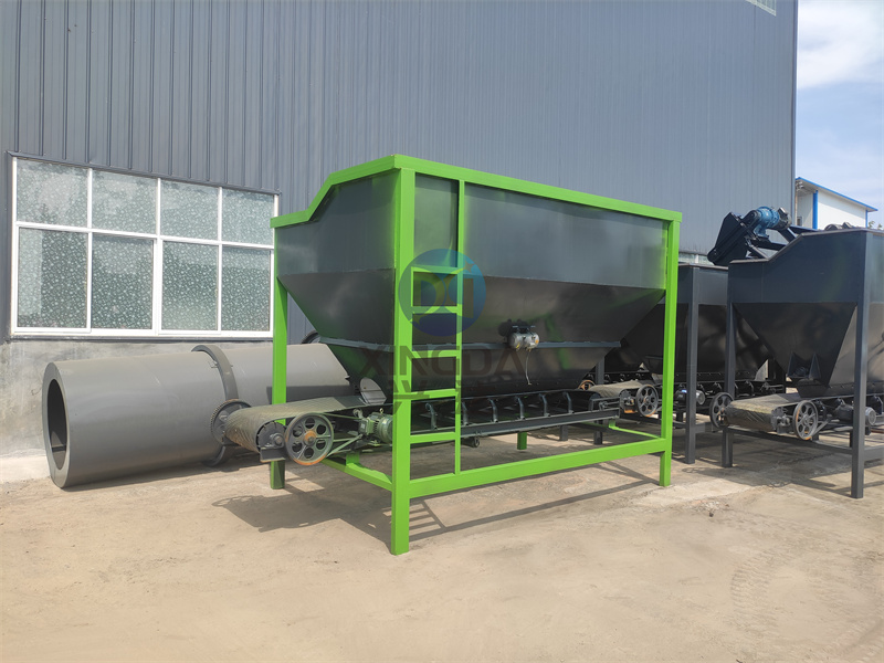 有机肥铲车料仓的结构组成及特点