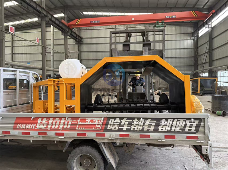 出口有机肥设备牵引式翻抛机发货现场