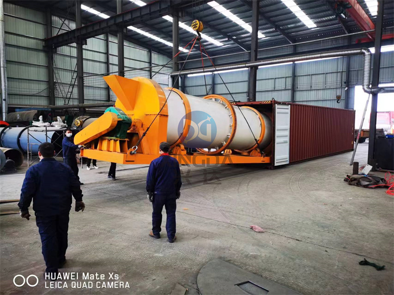 鸡粪有机肥料制成颗粒状时需要用到哪款有机肥造粒设备？