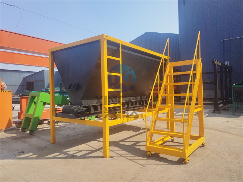 粉剂有机肥设备铲车料仓时对材质的要求