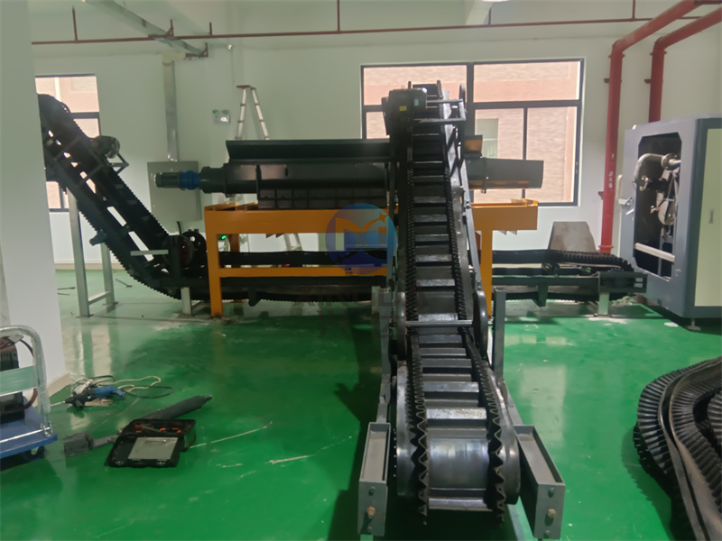 为海外用户打造的有机肥机械设备皮带输送机的输送优点