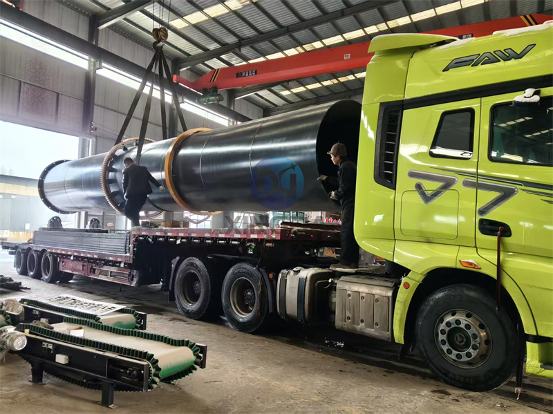 鸡粪有机肥生产线发货现场