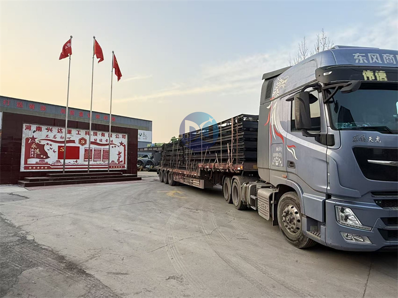 牛粪有机肥生产线发货现场