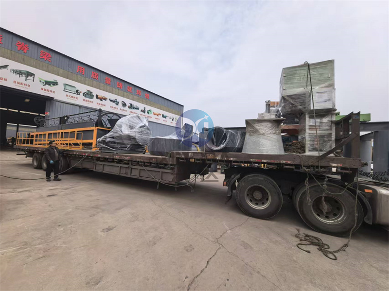 喷浆有机肥制粒生产线出口发货现场