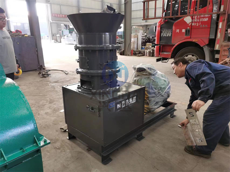 牛粪造粒设备平模挤压式造粒机的特点